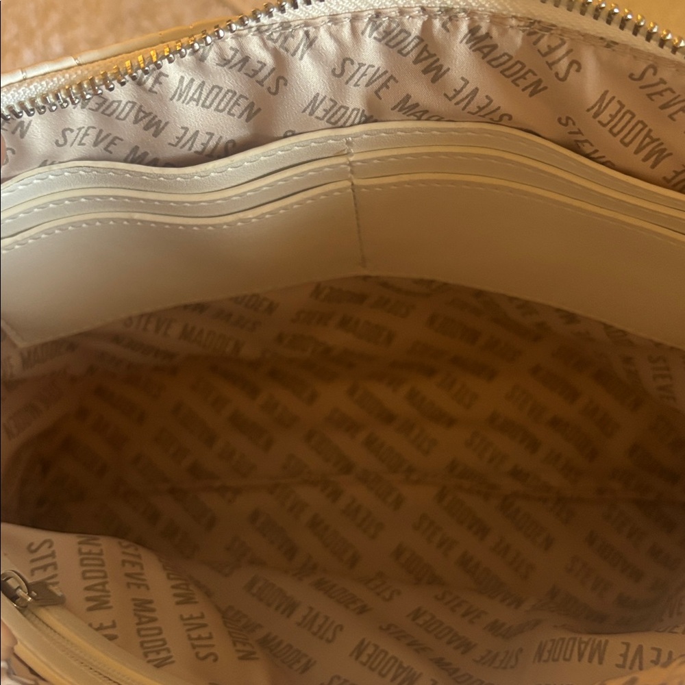 Steve Madden Cream Clutch with Lipstick Set - Picture 3 of 5